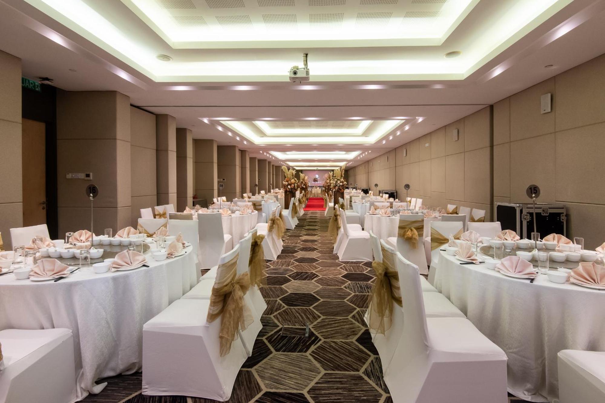 โอลีฟ ทรี โฮเต็ล ปีนัง Hotel บายันเลอปาส ภายนอก รูปภาพ
